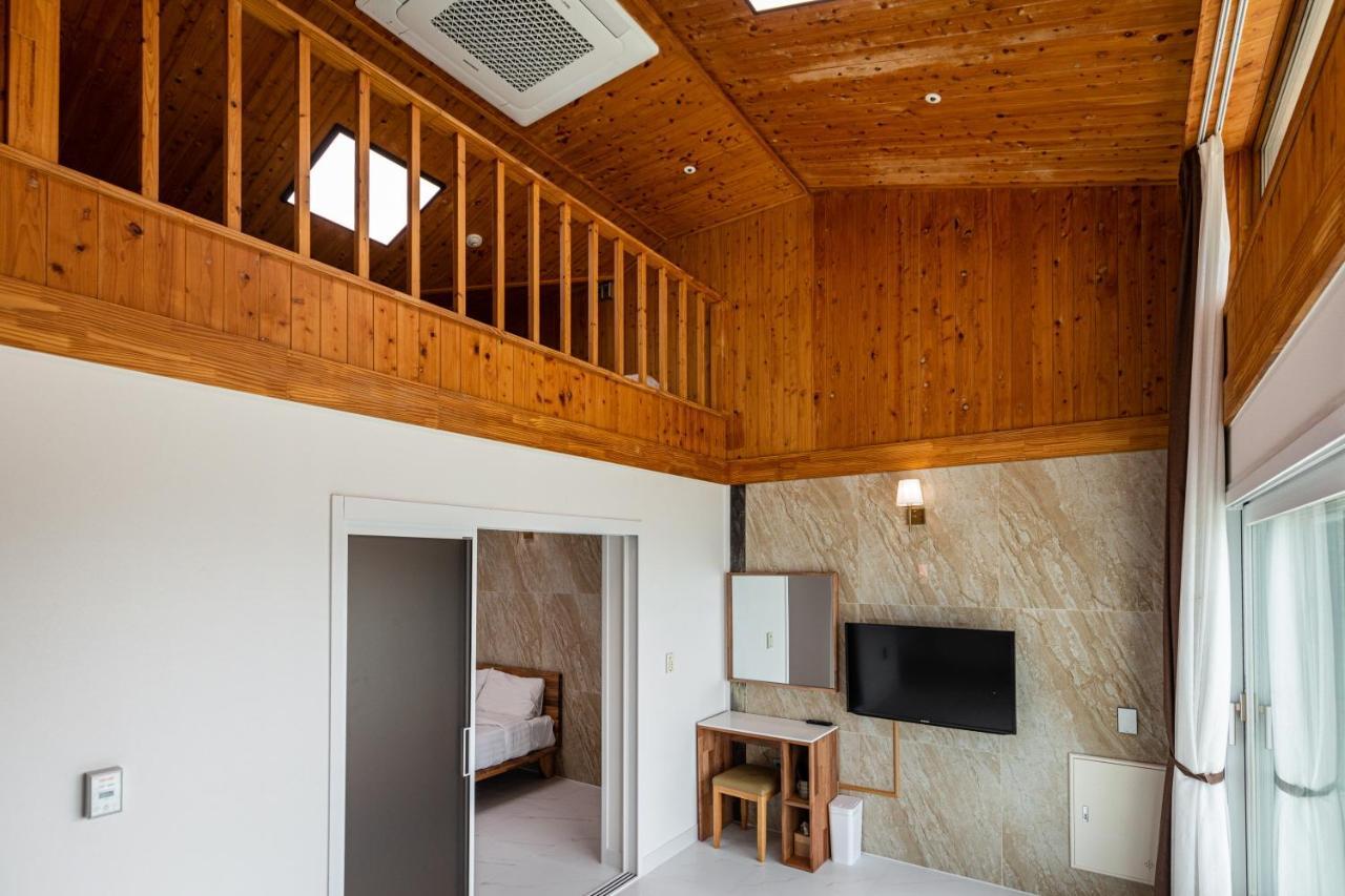 Aewol Oceanstay Jeju Esterno foto