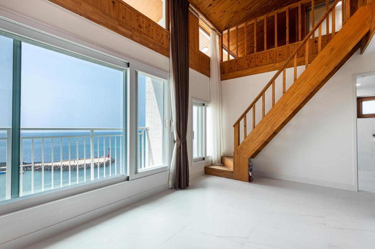 Aewol Oceanstay Jeju Esterno foto