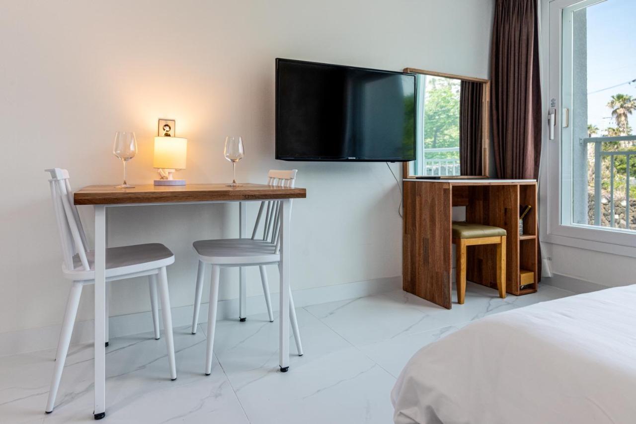 Aewol Oceanstay Jeju Esterno foto