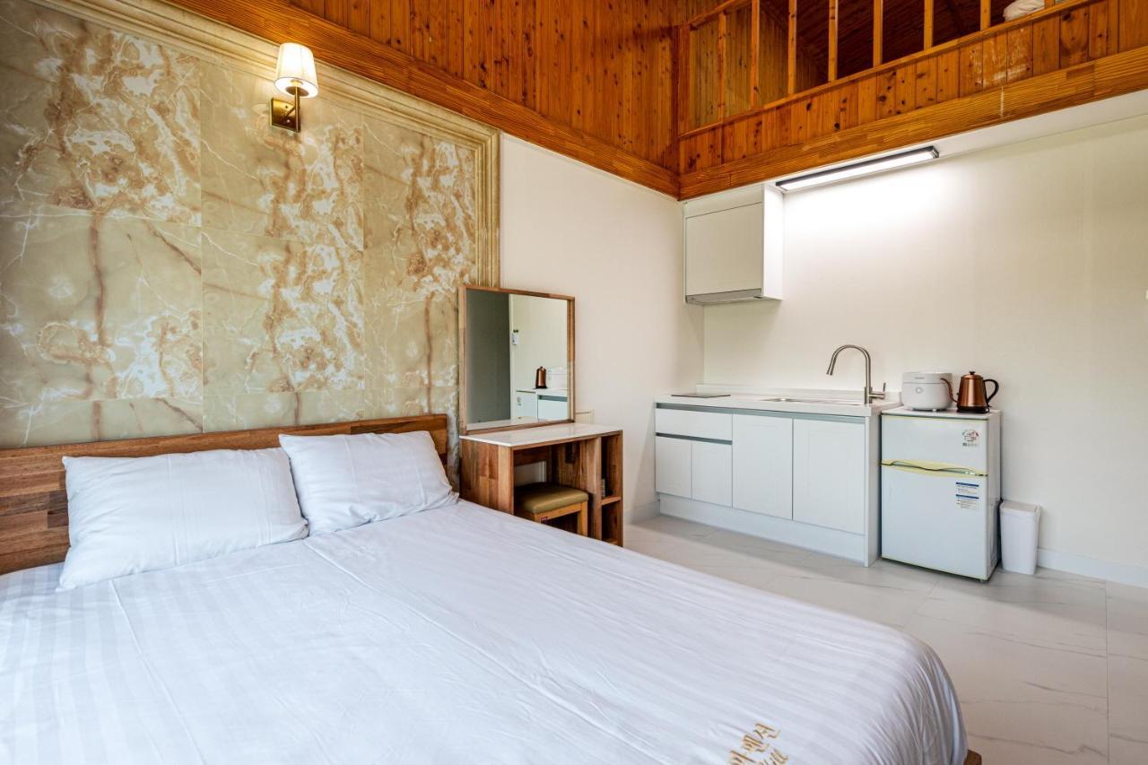 Aewol Oceanstay Jeju Esterno foto