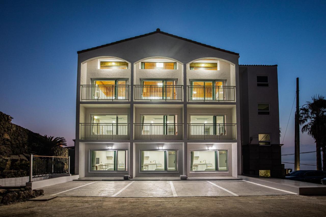 Aewol Oceanstay Jeju Esterno foto